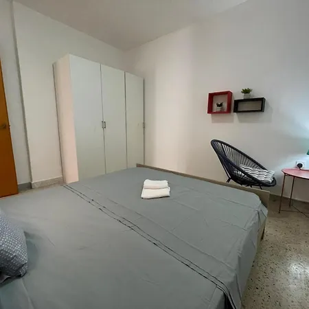 Διαμέρισμα Lovely 3 Bedroom In The Heart Of St Julians *