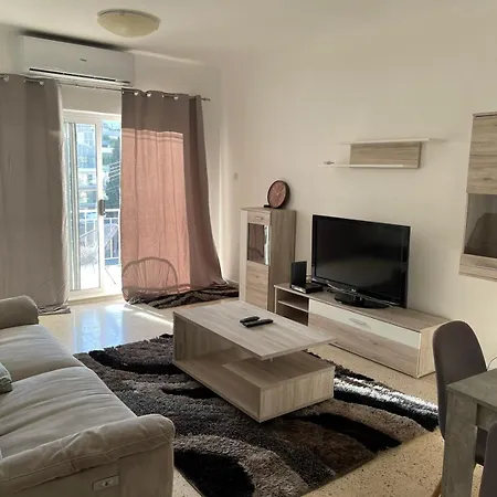 Lovely 3 Bedroom In The Heart Of St Julians דירה Saint Julian's